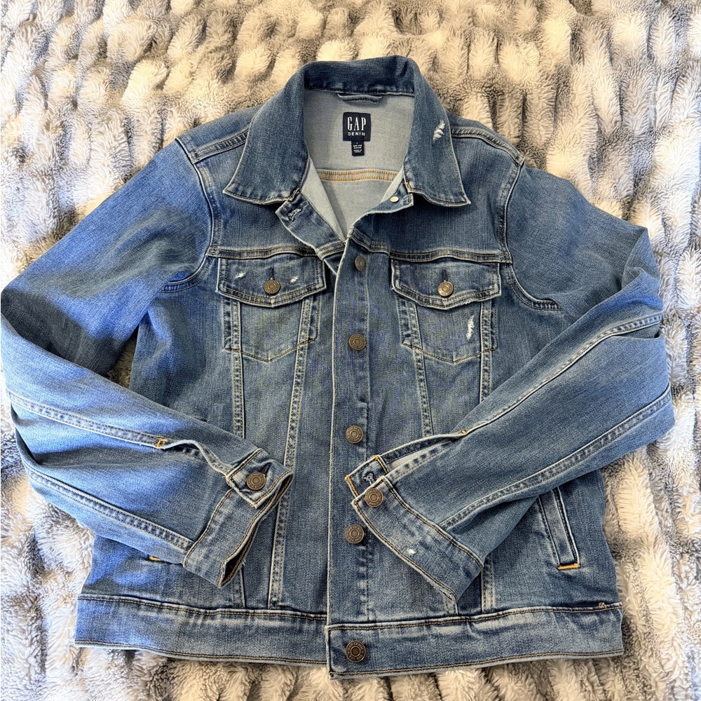 GAP Men's Classic Blue Denim Jacket